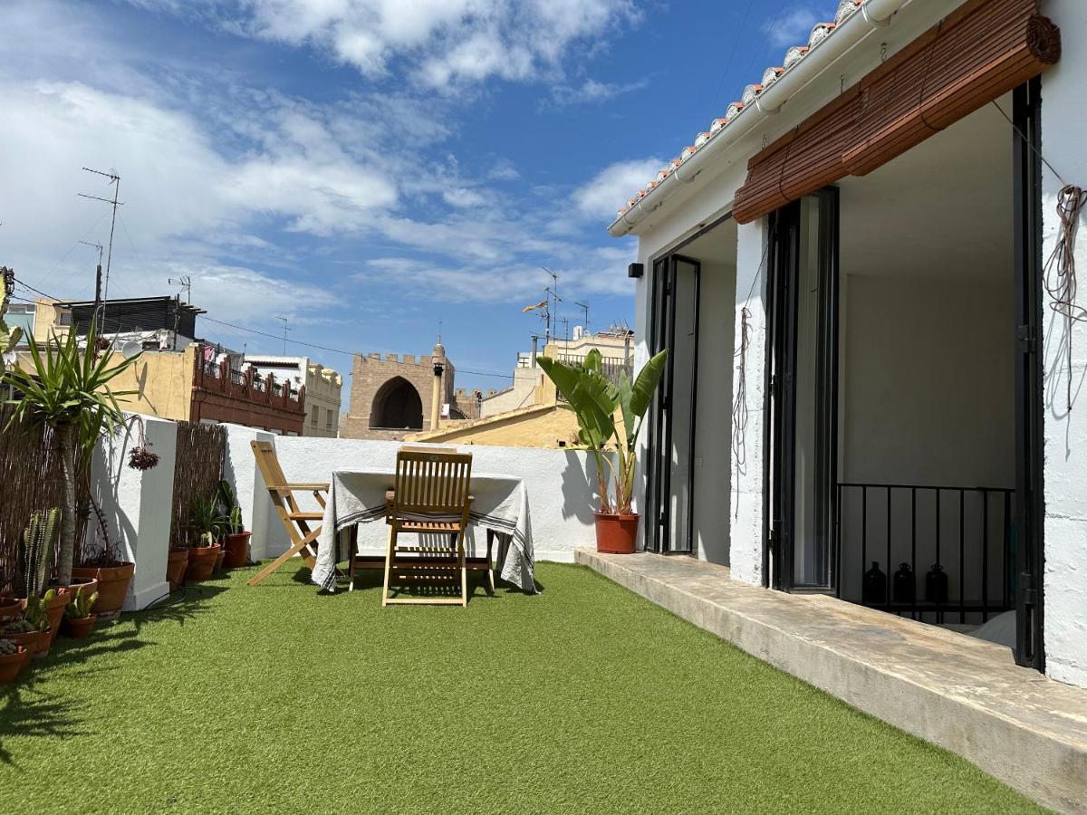 Serranos Valência Exterior foto